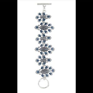 Oscar de la renta polar crystal toggle bracelet